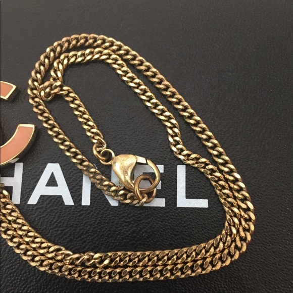 🆕 Chanel CC Bow chain necklace , in box - Picture 7 of 15